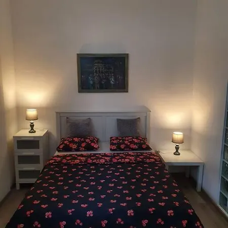 Stylish & Quiet Next To Presidential Palace