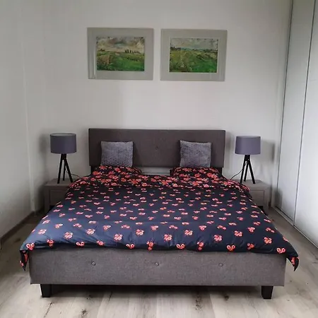 Stylish & Quiet Next To Presidential Palace 브라티슬라바