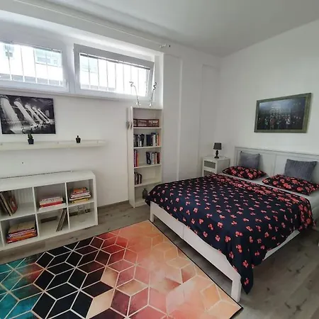 아파트 Stylish & Quiet Next To Presidential Palace 브라티슬라바