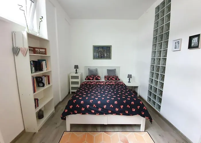 Stylish&quiet Next To Presidential Palace